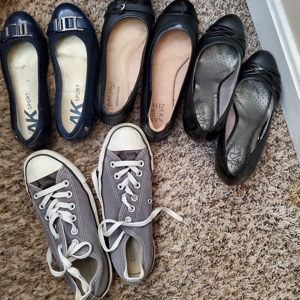 Shoes - Picture 1 of 4